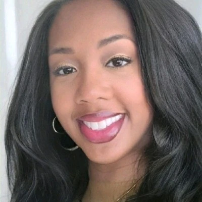 Dela Pittman headshot
