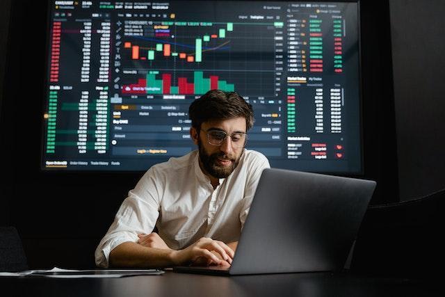 A man who is busy enjoying Learning Digital Marketing
